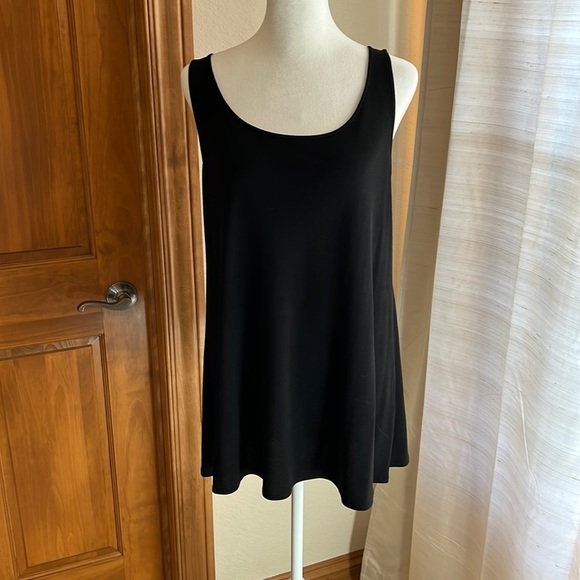 Designer: Eileen Fisher Black Silk Shell Tunic length Size M